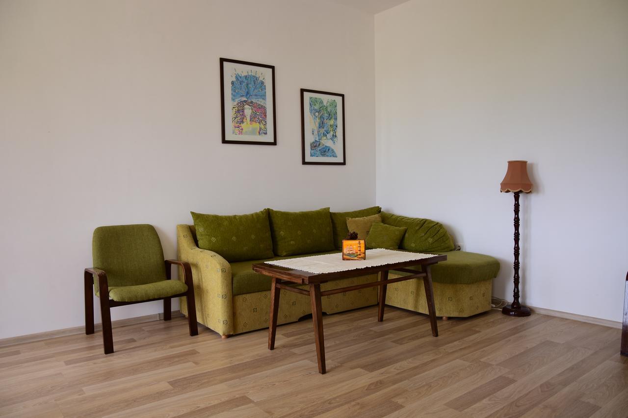 Guest Rooms Sea View Balcsik Kültér fotó