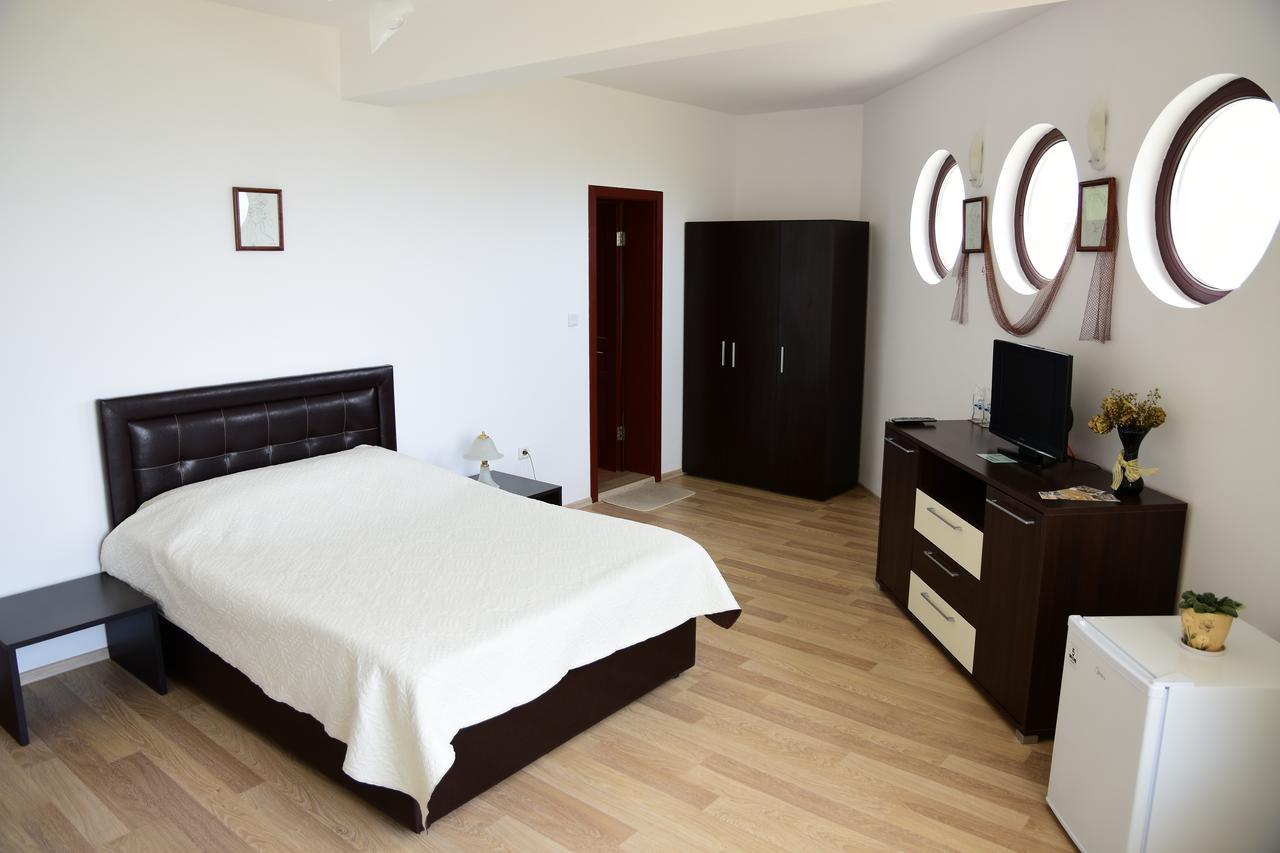 Guest Rooms Sea View Balcsik Kültér fotó