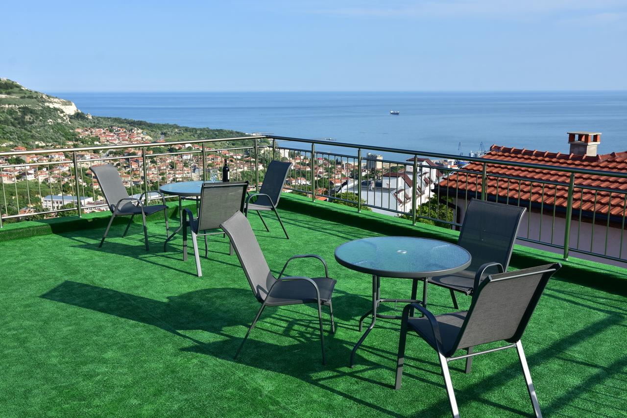 Guest Rooms Sea View Balcsik Kültér fotó